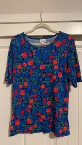 LuLaRoe Blue Floral Shirt Womens Size 2XLFlowy Short Sleeve